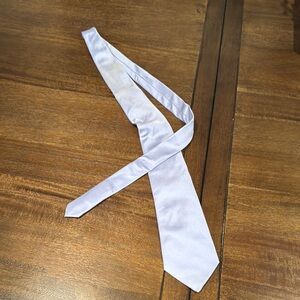 Elegant Light Blue Silk Tie